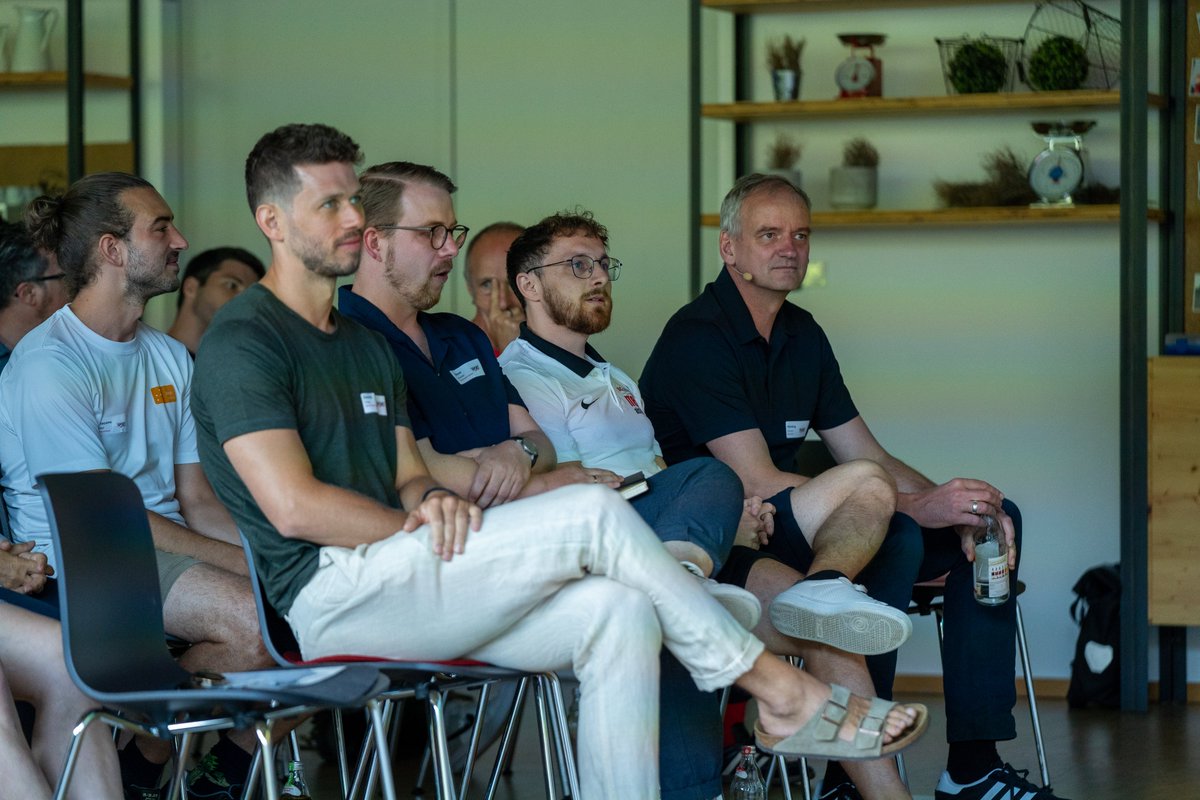 albaberlin's tweet photo. ALBA 🤝 @scfreiburg

Vernetzen, qualifizieren, bewegen – mit seinen Sport-Quartieren tickt der SC genau wie wir bei #SPORTVERNETZT. Henning Harnisch war deshalb am Wochenende als Special Guest beim Netzwerktreffen dabei. ✨

📸 Jasmyn Groeschke

⏩ https://t.co/4HYOUBkHIR https://t.co/0NQvkdOSl5