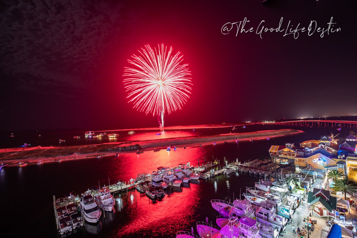 HWVDestin's tweet photo. FIREWORKS ๐ฅ It's All American Thursday at #HarborwalkVillage and we've got a lineup of events tonight you won't want to miss!
6:30pm: Vintage Flyover & Hero Salute
7pm: Live Music on the Main Stage
9pm: Fireworks
๐ธ: @thegoodlifedestin #destinflorida #todoindestin https://t.co/2fXNiHrCNW