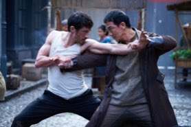 Cinemax originals are dead, but #Warrior  has miraculously come back to life, with todays ass-kicking season 3 premiere on Max. So glad to have it back. My review: rollingstone.com/tv-movies/tv-m…