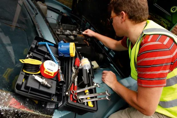 Heading out in your classic this summer? We hope so! But make sure you’re prepared: buff.ly/2S2i7pE.