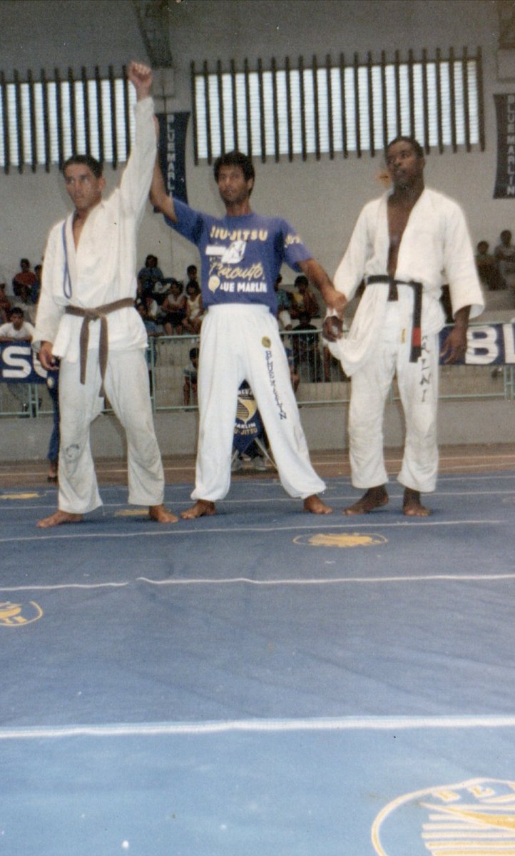 Trabalhando de juíz em um campeonato de Jiu Jitsu no Rio.