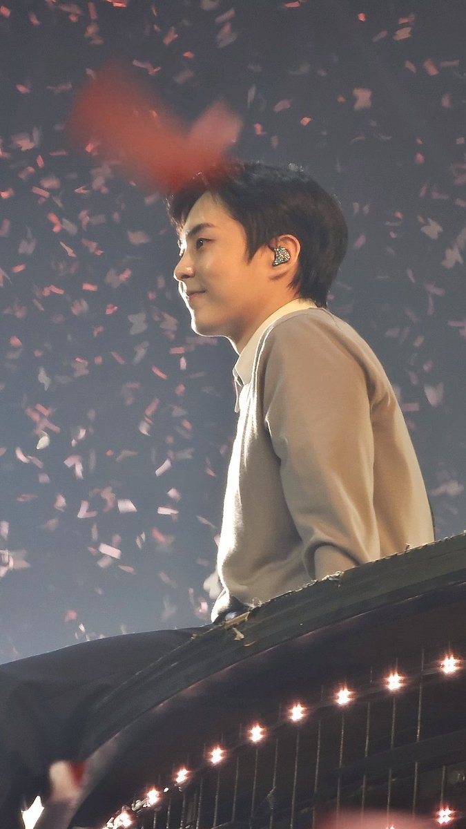 xiumin pics tweet media