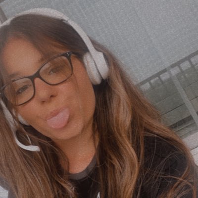 KenziePoor's tweet photo. #NewProfilePic https://t.co/LyawfTyG1L