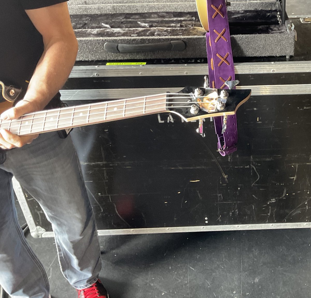 tonyjamesworld's tweet image. # GenerationSex @TonyJamesWorld amused to read in @MOJOmagazine review  “Tony James, meanwhile, seems to have a picture of snooker star Ronnie O’Sullivan on the head of his bass”…it is actually #MichaelCorleone  from #Godfather2 but… @Ronnieo147 is my Favourite snooker player!