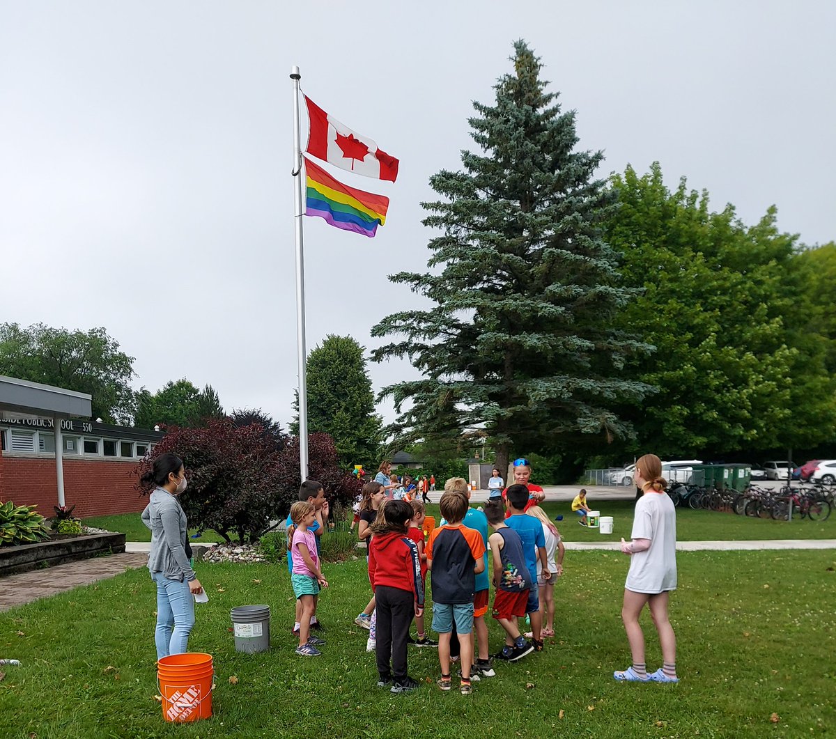 A. Harris tweet media