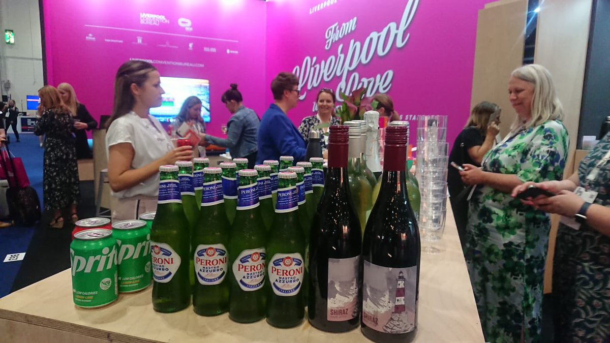 MeetLiverpool's tweet photo. On #StandB63 we may have some drinks left 🥂 

Drop by our stand where a member of Team Liverpool will be happy to give you a cold drink and chat all things #Liverpool 🤩 https://t.co/uK3WtZvV74