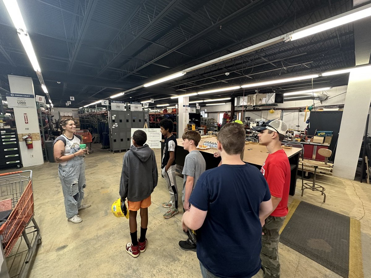 gmswarrior's tweet photo. Kicking off our day at Cincinnati Tool Bank! What a great experience for our Goshen students! @GoshenLocal #construction #FutureReady #warriorup https://t.co/S8v8ixhpfm