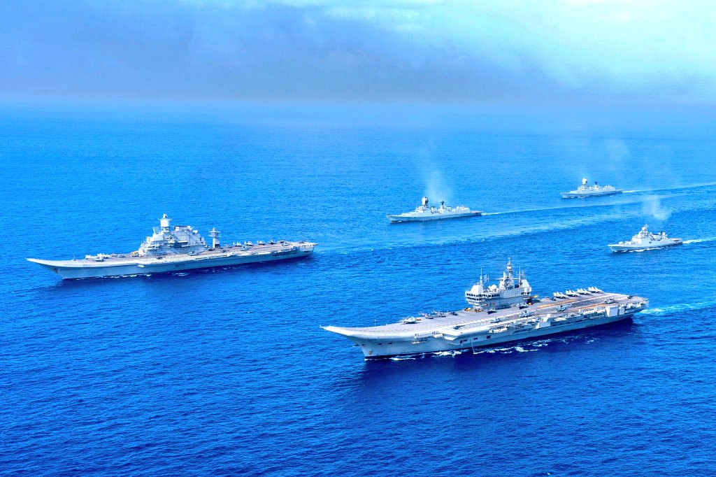 FlMichele69's tweet image. Indian naval air power today 🇮🇳

CV #INSVikrant R11
CV #INSVikramaditya R33

@indiannavy
@IN_R11Vikrant
@IN_Vikramaditya