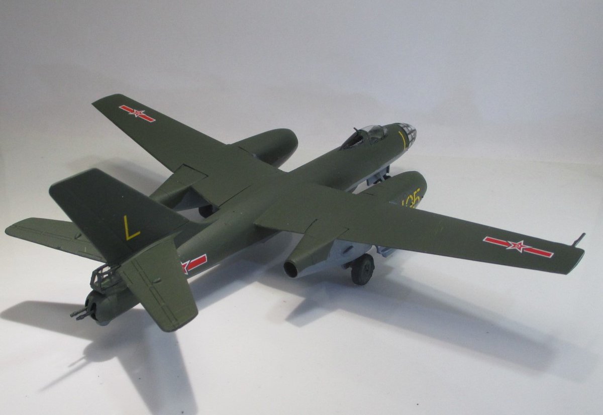 タミヤ 1/100 Il-28ビーグル完成しました