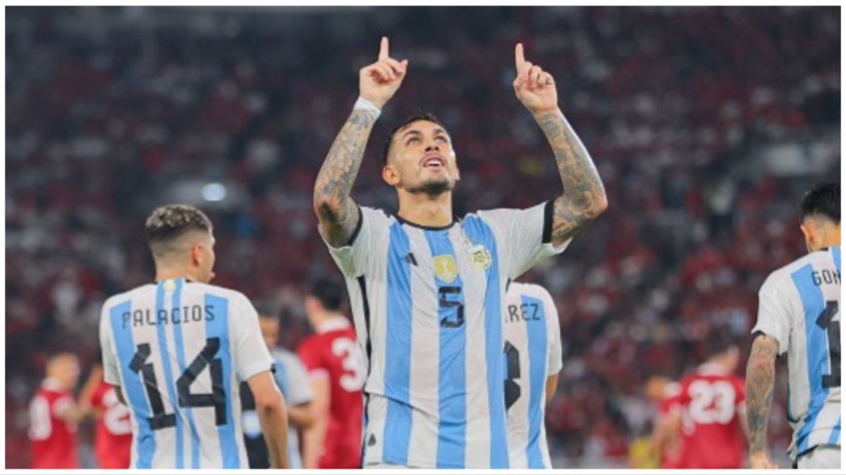 Austral_Diario's tweet photo. "Volver a Boca es casi imposible, no quiero ilusionar a la gente"

Leandro Paredes, futbolista de la Selección Argentina, descartó la posibilidad de volver a Boca a mitad de año y admitió que pretende seguir un tiempo más en Europa.

https://t.co/HSkQhoNPST https://t.co/Jjo7Jg6AVr