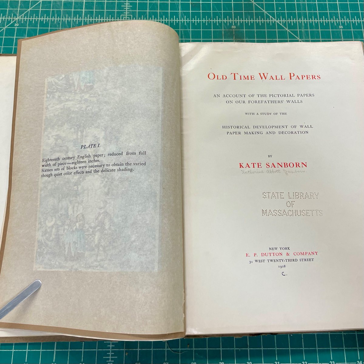 mastatelibrary's tweet photo. With the July 4th holiday approaching, you might be thinking about our forefathers. But have you ever wondered what adorned their walls? Wonder no more with "Old Time Wallpapers" a #foundinthestacks resource that gives a history of wallpaper and even includes some examples! https://t.co/X9k2byVlWd