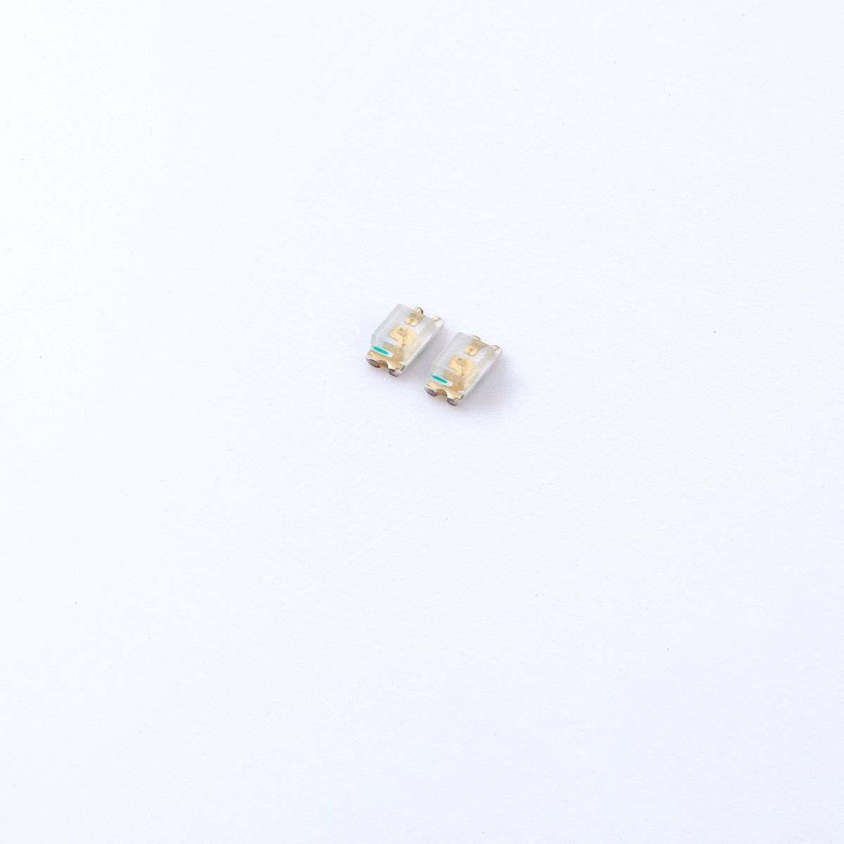 Ianled5's tweet photo. 0603 HQ19-2132UBGC
Pls ask me for the best price and samples for the test~
#led #ledcobstrip #cobstrip #cobled #cobledstrip #ledstrip #ledstriplights #ledstrips #ledstriplighting #ledstriplight #ledstripe #ledstriprgb #ledstripes #ledstripid https://t.co/tHPY0gejS1