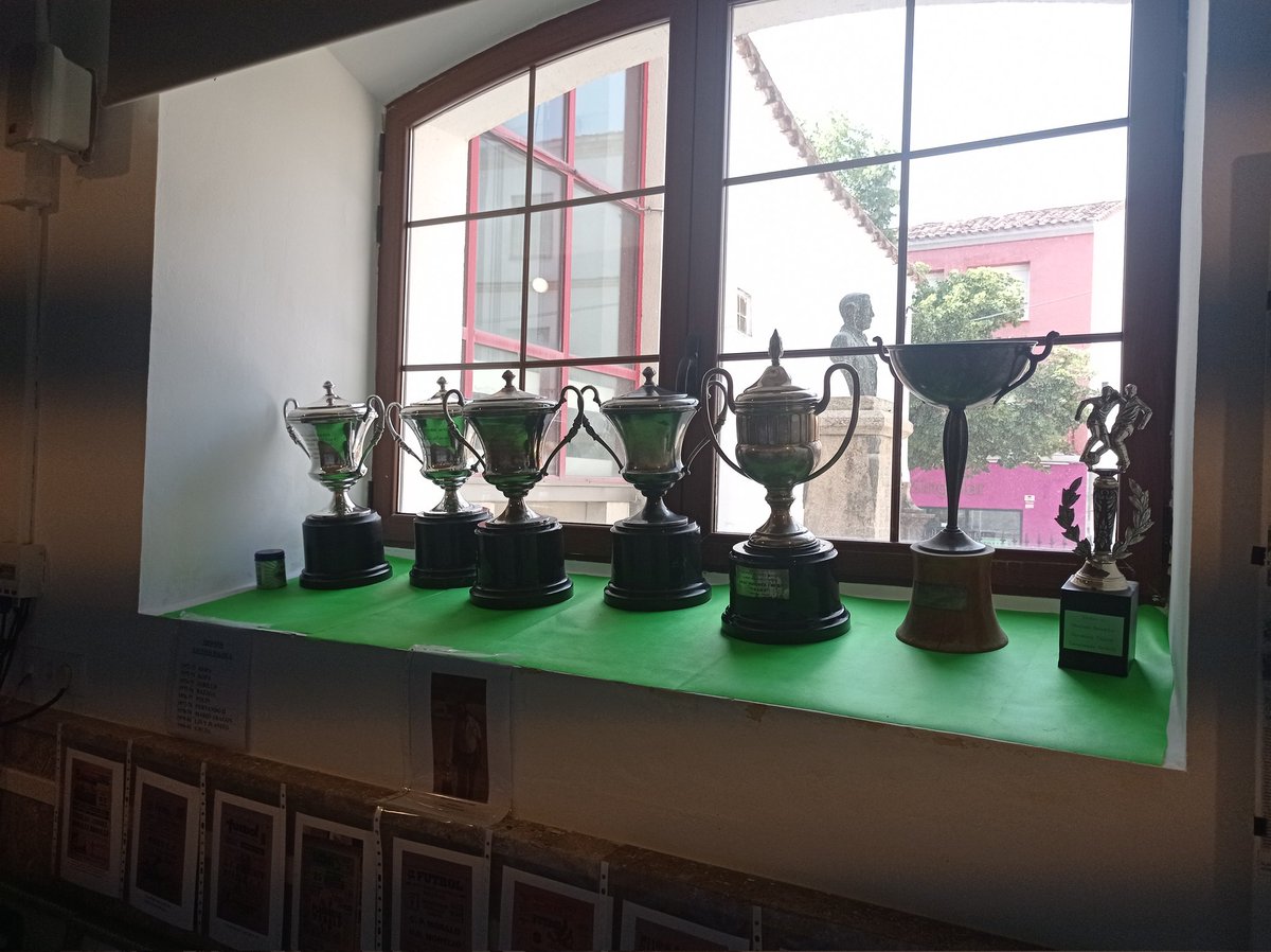 JLCamachoRosell's tweet photo. Seguimos con nuestra exposición del Centenario del Moralo. Trofeos de campeón de Preferente, Tercera y 2 Copa Federación. Trofeos Fausto Baloca a los mejores de cada temporada. https://t.co/wyYy1Oc3EJ