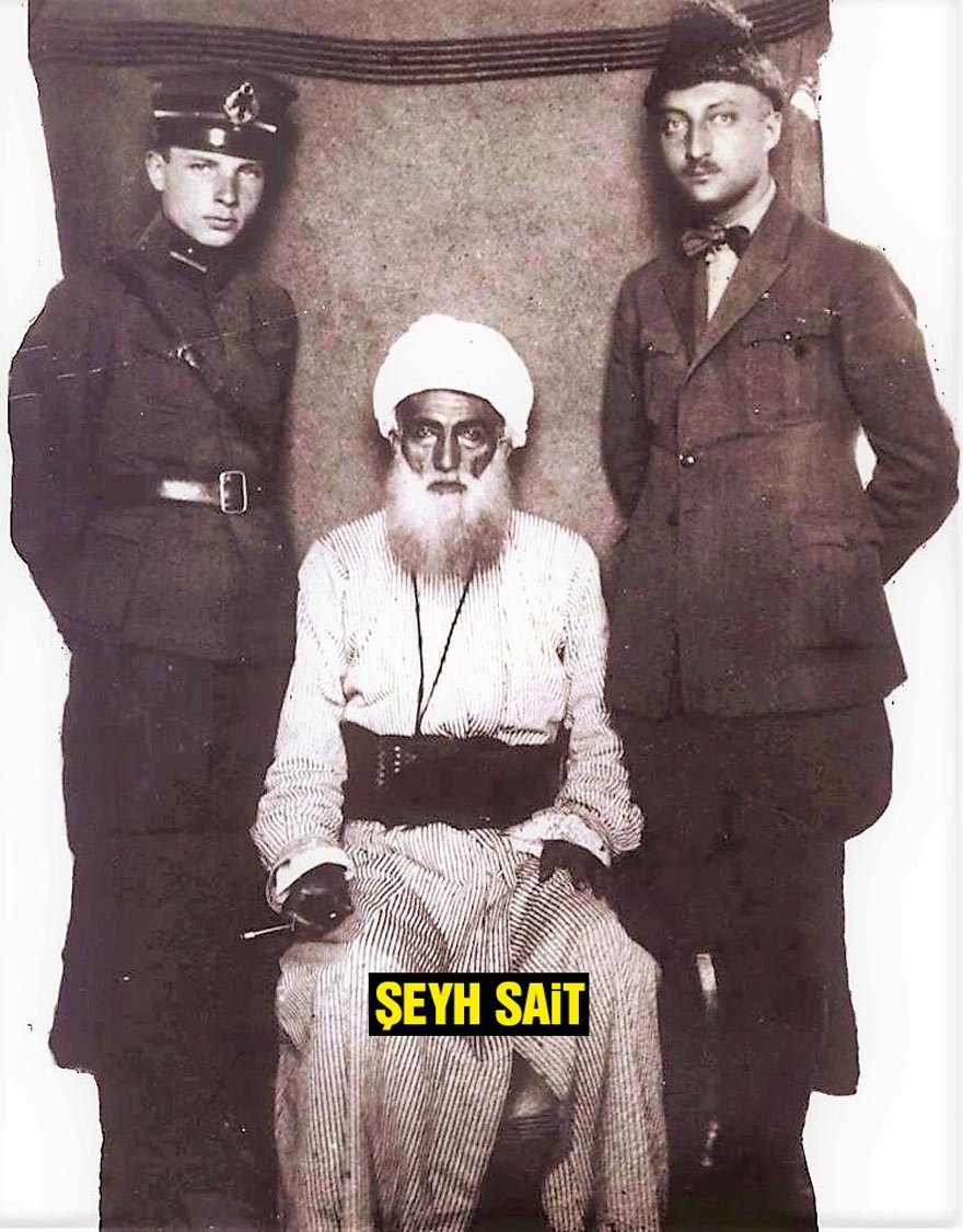 lordsinov's tweet photo. Savcı Süreyya Bey:

Yunan bütün memleketimizi çiğnerken niçin bu topladığınız dört bin kişi ile Yunan üzerine yürümediniz.

Şeyh Said:

O zaman yine giderdik. Vaktimiz yoktu.