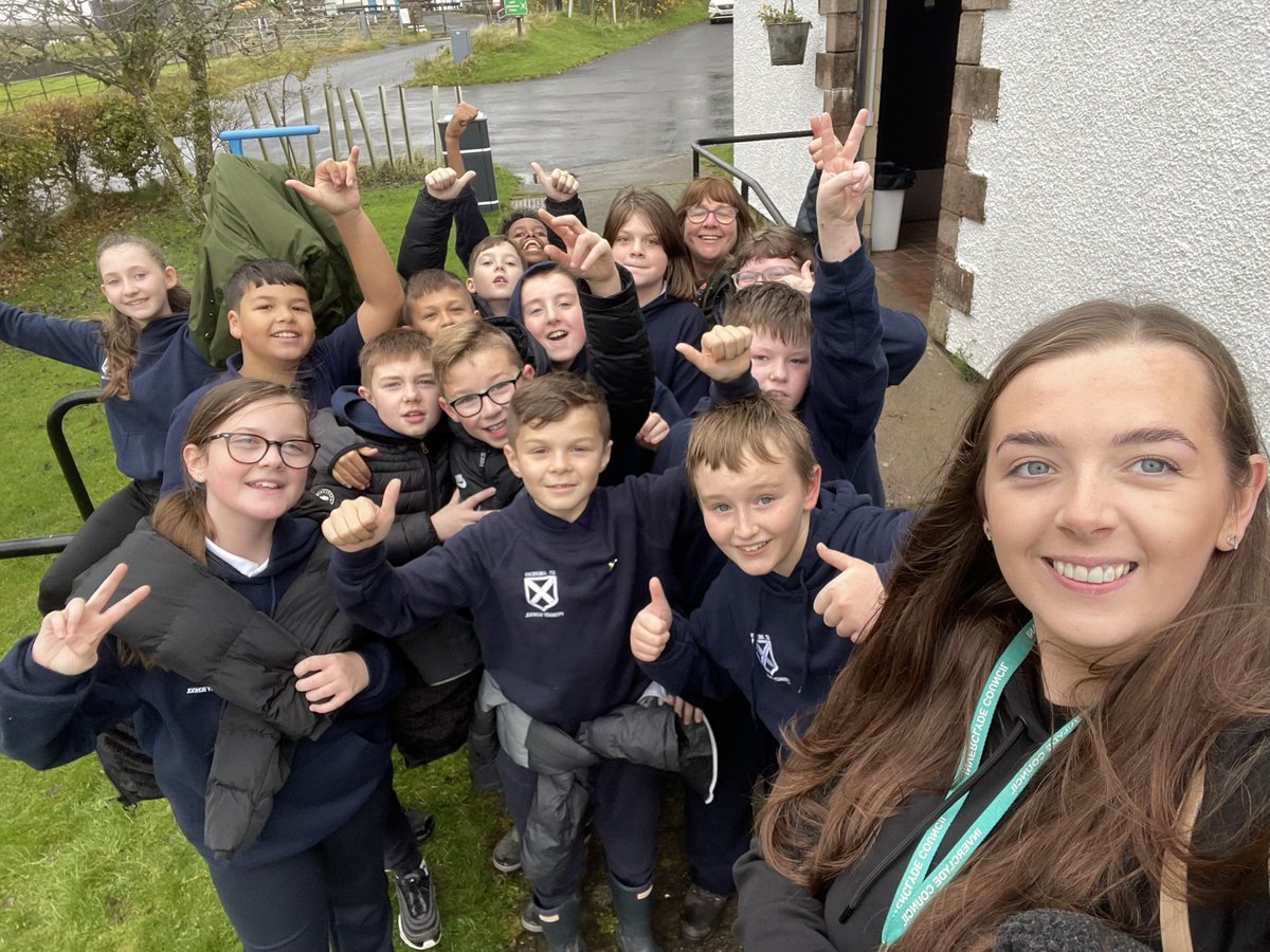 MissBrownSTAnd's tweet photo. I can’t believe our year together is over already P7! You have all been fantastic and I can’t wait to hear about your adventures in high school! Keep being yourself and making us all proud! Thank you so much for all of my beautiful cards and gifts- I was so spoiled🥹⭐️❤️ https://t.co/l99qcuilPR