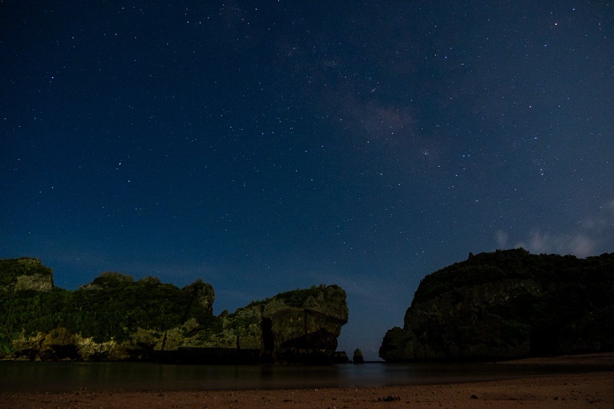 昨日は3年ぶりにカメラのお友達と撮影会📸
星空フォトは編集も含め凄く手間がかかるので私はこの辺が限界です。

穴場ビーチらしく昼間も撮影行きたい‼