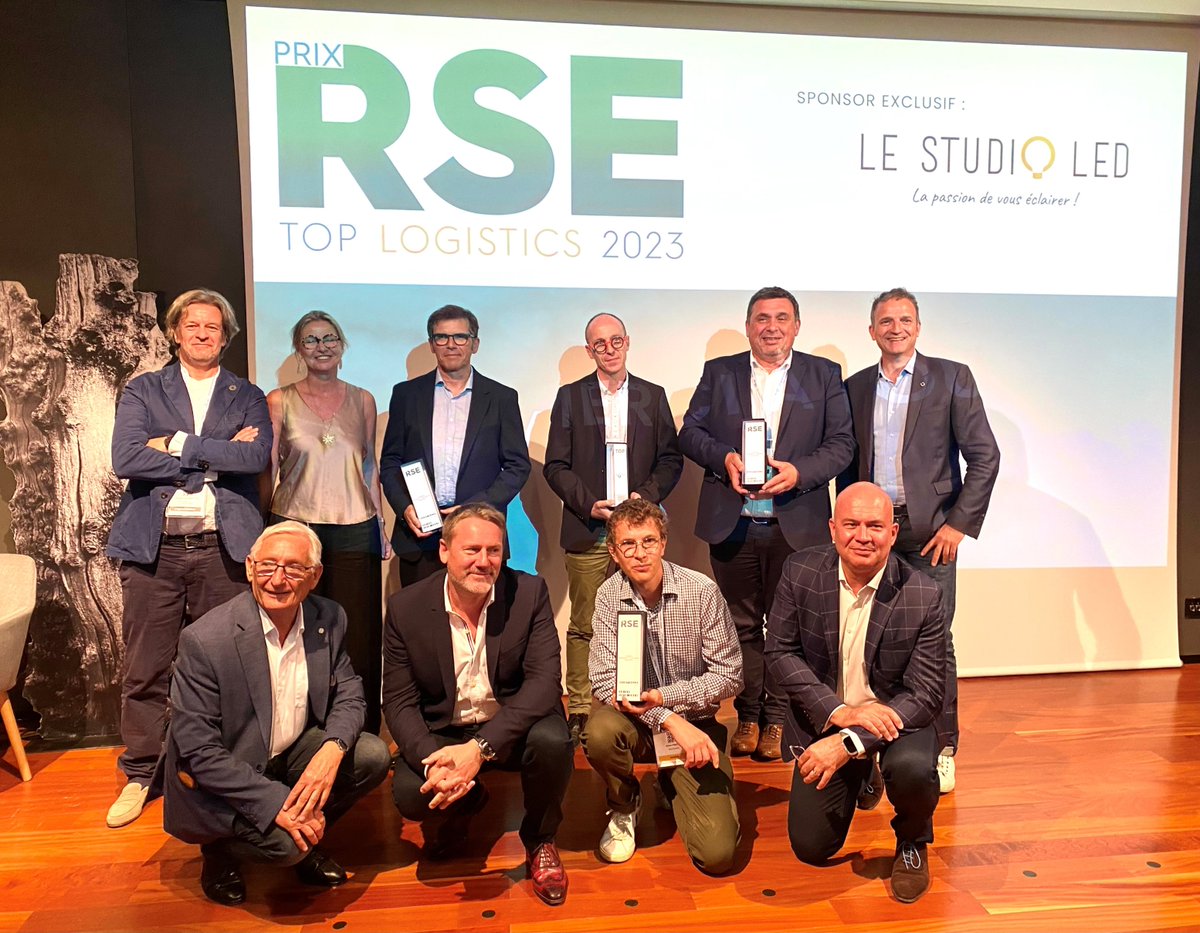 [PRIX RSE] LES GAGNANTS SONT….🏆

PRESTATAIRE LOGISTIQUE : <a href="/FMLogistic_FR/">FM Logistic France</a>
INDUSTRIEL : <a href="/GroupeRocher/">Groupe Rocher</a>
DISTRIBUTEUR / E-COMMERCE : <a href="/RecycLivre/">Recyclivre</a>  
COUP DE COEUR : <a href="/LOBODISCAFE/">LOBODIS</a>

Une belle soirée qui s’est clôturée par une soirée de Gala organisée par les équipes de <a href="/toplogisticseu/">Top Logistics Europe</a> !