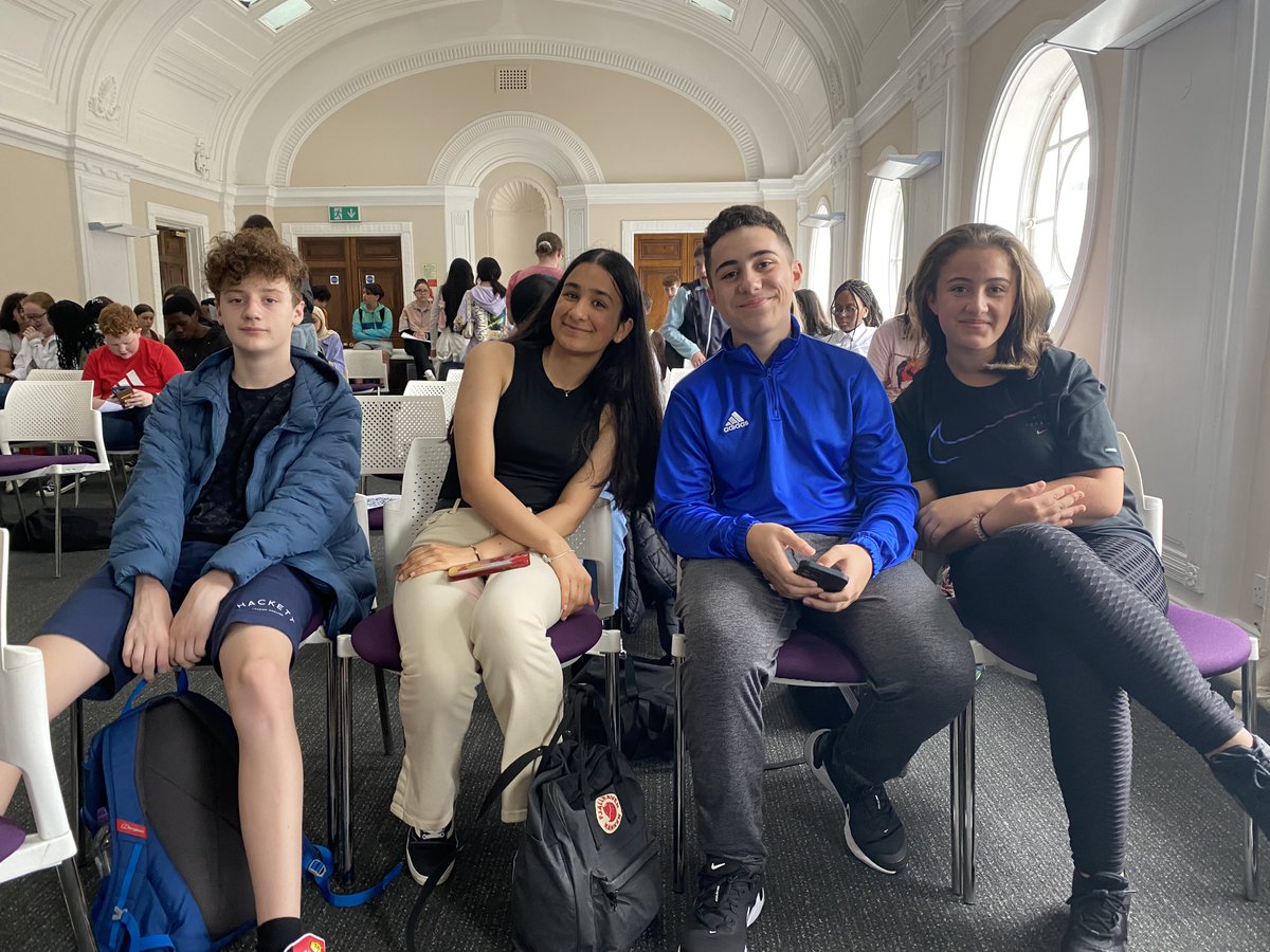 LivUniWP's tweet photo. Some great snaps of @GateacreSchool on their Merseyside Young Health and Life Scientists visit day yesterday @livuniHLS #MYHLS #TeamHLS https://t.co/4qzyfpQ7wi