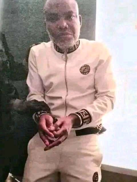 ManexcelO's tweet image. Tribulations can never back us down.
Listen!
The God that kept #MNK  from the hands of his Enemies for complete eight (8) days, without eating shall surely set him free and gives us BIAFRA.
Nothing good comes easy. Believe.🙏

Ututuoma ezigbotek  umuchineke.❣️
#freemnk.