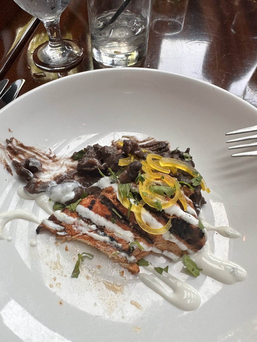 joejoetill's tweet image. Amazing night @detroitfishhouse was hosting #elmayortequila pairing with some amazing food, dishes, wow I really enjoy some of the world best #Tequila and had the chance to meet #fourgenerations #WomenEmpowerment #Tequilamaker #Gracegc1 #letsgo