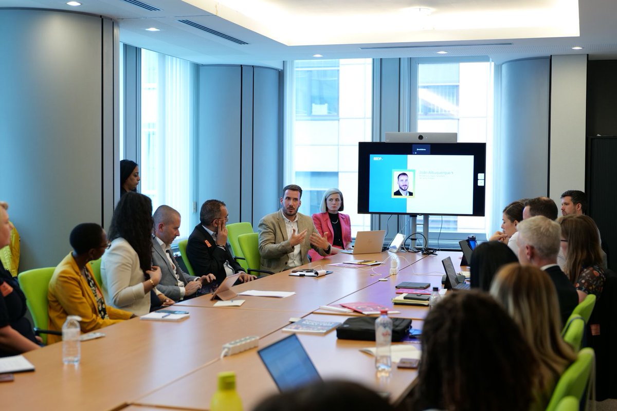 tamaramakoni's tweet photo. Inclusion's not about doing marginalised groups a favour. Removing systemic barriers to access is how you truly get to work with the best talent and suppliers. 

Honoured to make this message about #InclusiveProcurement at a roundtable at the EU Parliament this week. https://t.co/yvkNVnRCeC