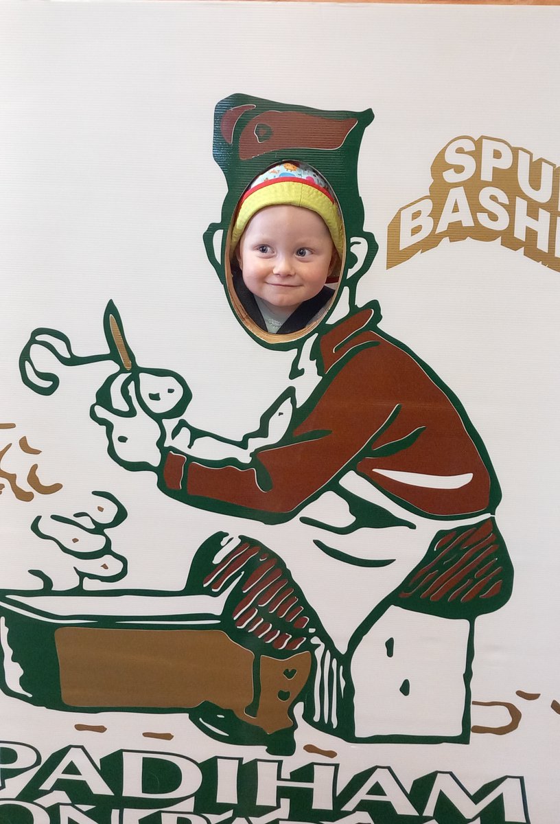 LancsLibraries's tweet image. A fantastic 1940s themed Padiham on Parade Weekend, enjoyed by the whole community
#PadihamLibrary