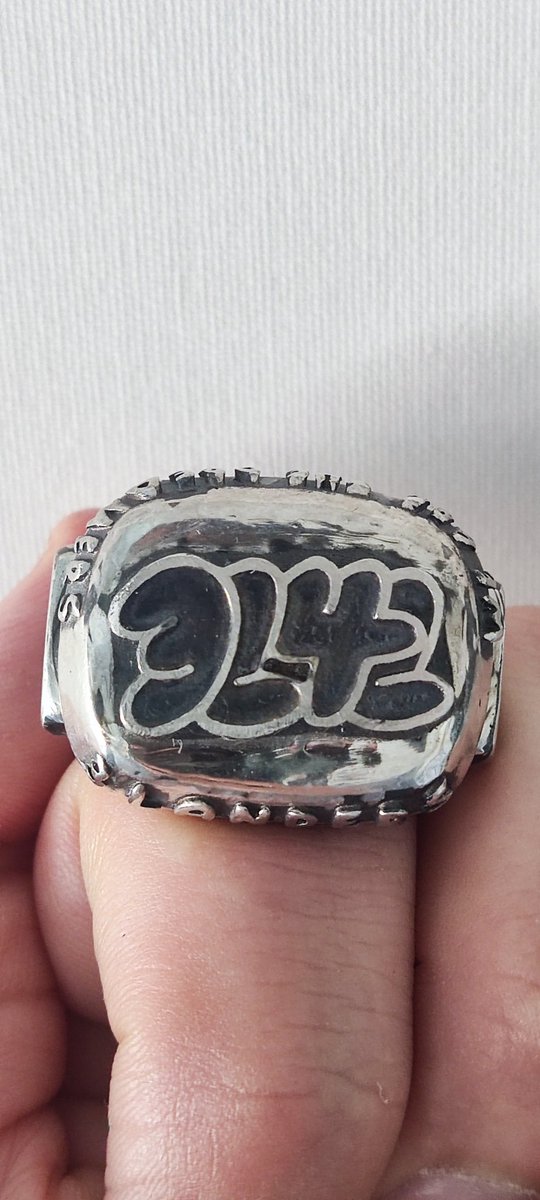 @deriivart <a href="/3LandersNFT/">3Landers 👀</a> <a href="/3Dcole/">cole!</a> <a href="/3landboy/">3landboy</a> <a href="/freshdrops_app/">freshdrops.app</a> 3/4 Let's continue with the #Thurslander finally my <a href="/3LandersNFT/">3Landers 👀</a> Tier S reward from the #DegenDreamers fleet guided by @jwoll_ arrived to my port, I'm not a ring person but....... I loved this one #3L4L 👀⚡💥!!