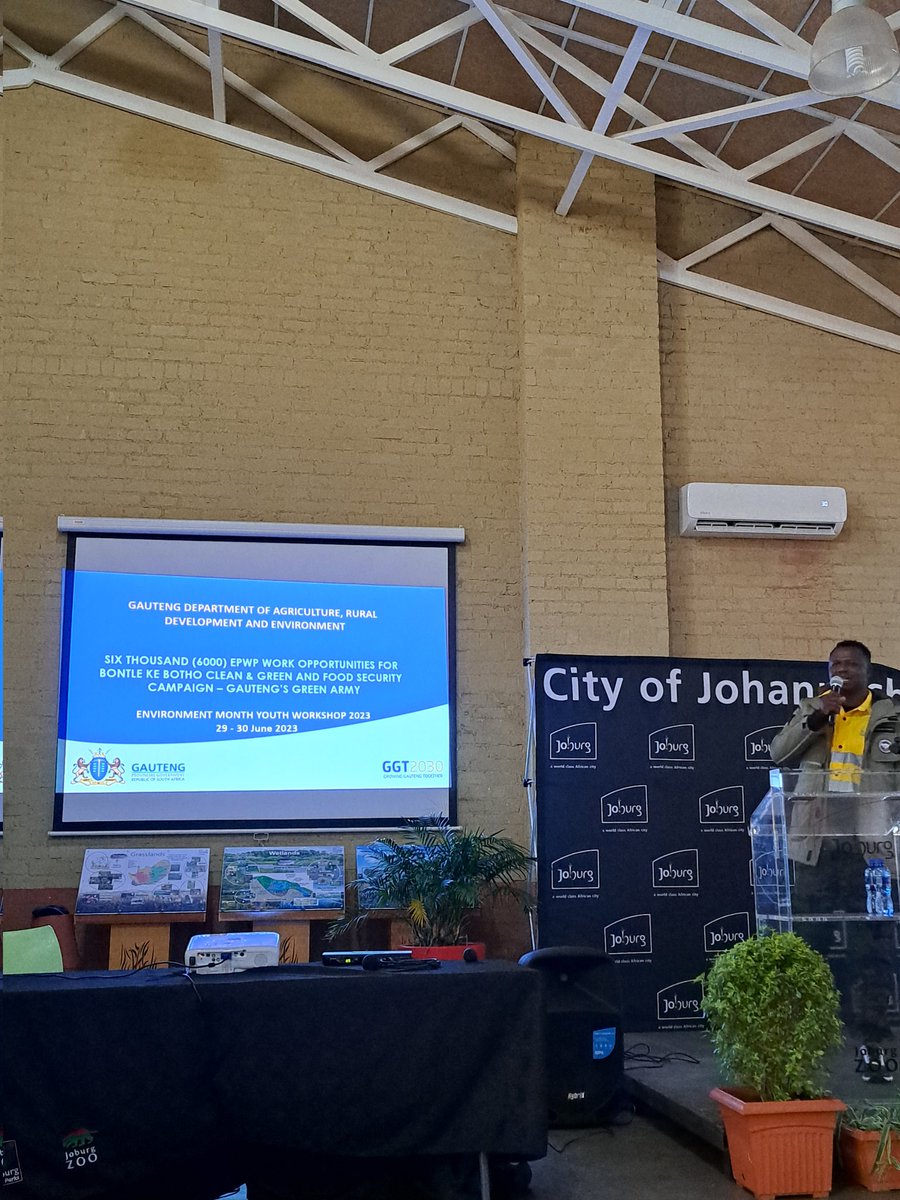 CityofJoburgZA's tweet photo. @OfficialGDARD @OfficialGDARD official chats about Bontle Ke Botho (BKB) clean and green campaign. The initiative is here to assist municipalities with implementing the services through various programmes. 

#KleenaJoburg #BeatPlasticPollution #KnowYourJoburg ^LM https://t.co/ErMWP5eMiU