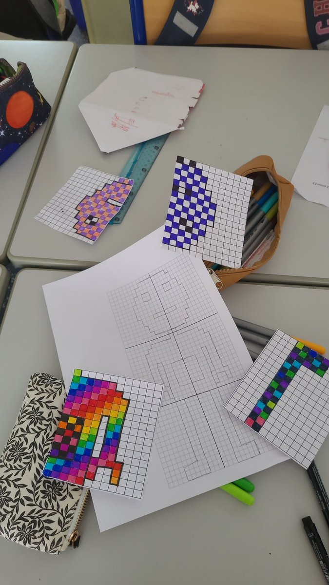 Défi 4 pixel art : créer un robot puis le reproduire en puzzle
<a href="/aclimoges/">Académie de Limoges</a> <a href="/Dsden87/">DSDEN de la Haute-Vienne</a>