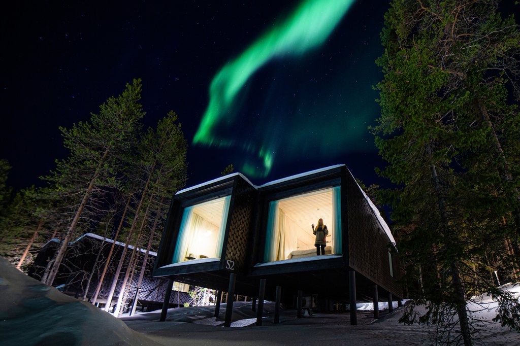 ArcticDirect's tweet photo. Visiting the Arctic is an extraordinary experience. Especially in the unique Arctic Treehouse Hotel. 
#arctictreehousehotel #treehouseliving #northernlights #arcticadventures #arcticdirect
Photo Credit: Arctic Treehouse Hotel https://t.co/Aw7EBA1Wlv