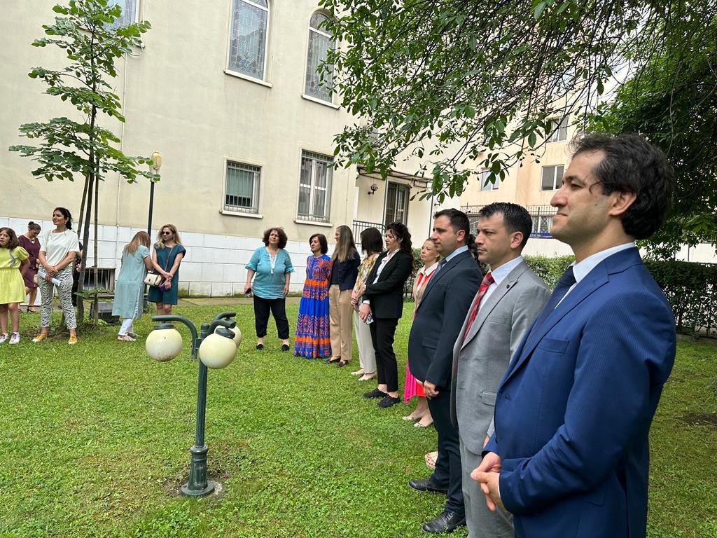 TC_TiflisBE's tweet image. Kurban Bayramı vesilesiyle mensuplarımız, TİKA, YEE, TMV, THY, GÜRTİAD ve MÜSİAD Temsilcilerinin katılımıyla düzenlediğimiz bayramlaşmada geniş Büyükelçilik ailemiz biraraya geldi.