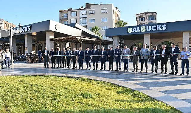 darkwebhaber's tweet photo. Balıkesir Belediyesi Starbucks’a rakip oldu: Balbucks https://t.co/g5wny9MgVj