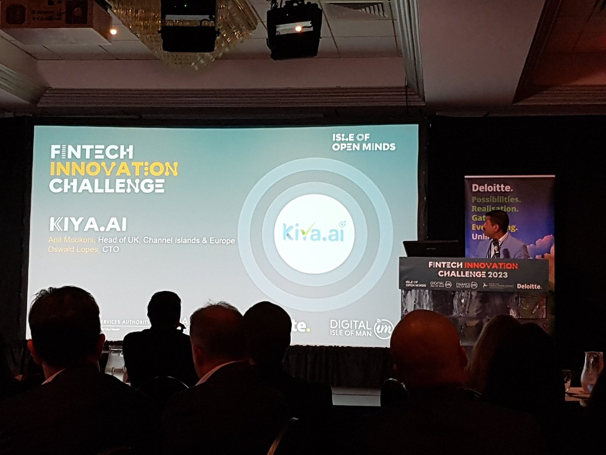 WayneGallichan's tweet image. @anilmookoni opening @DigitalkiyaAi pitch @DigitalIOM #FintechChallenge finale
