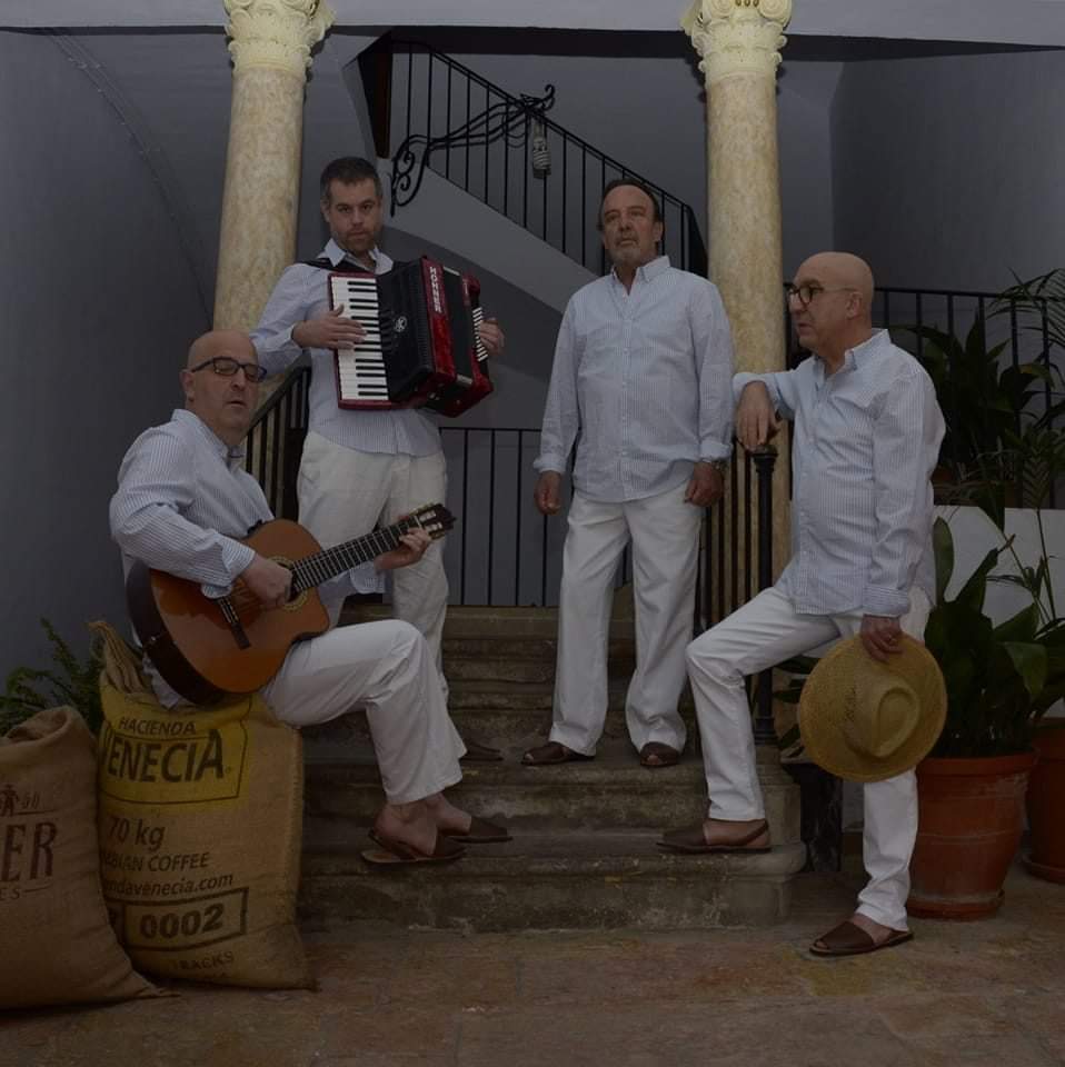 avvstjosepobrer's tweet image. 🍾🎂6⃣0⃣è ANIVERSARI DEL BARRI DE SANT JOSEP OBRER DE VALLS

🗝️El 29 de juny de 1963, avui fa 6⃣0⃣ anys, es van donar "simbòlicament" les claus de les primeres 8⃣9⃣ vivendes del nostre barri

Per això hem preparat una festa per aquest proper diumenge 2 de juliol:

🧵Segueix fil⬇️