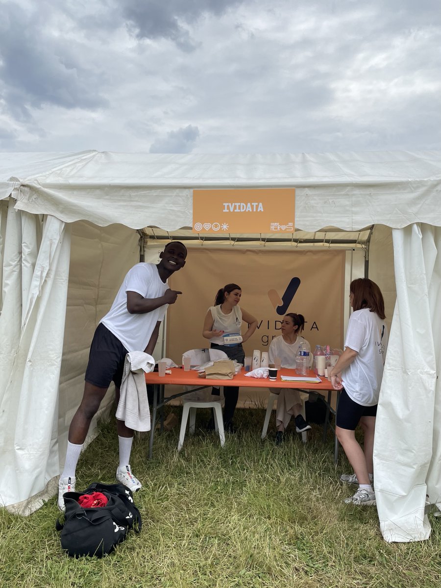 🏃🏻‍♂️ La semaine dernière avait lieu la course des héros.
Nos équipes étaient présentes à #Paris et à #Lyon en soutenant l’association Cancer@Work. 
Ce fut l’occasion de se retrouver dans une ambiance chaleureuse et solidaire 💚