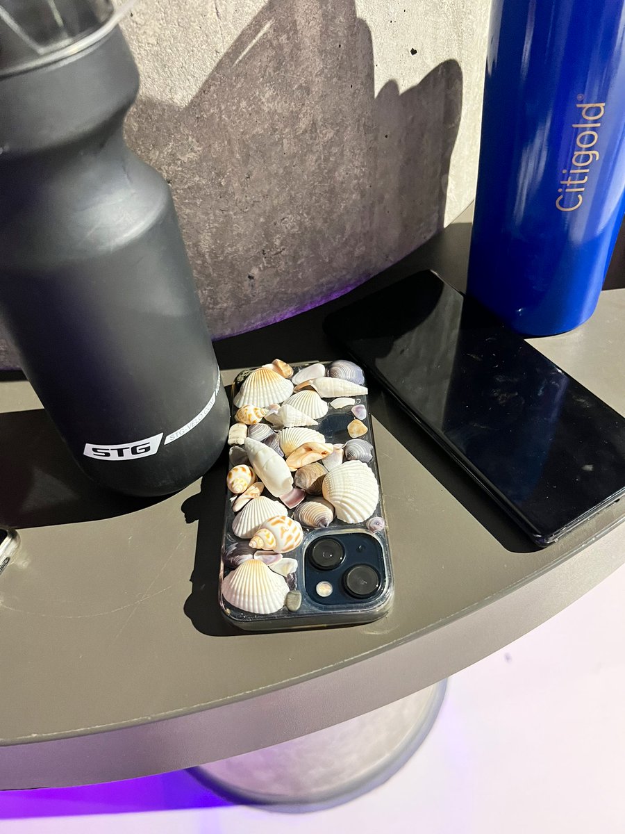 Gm friends. Hope you have a great Thursday! Spotted this gem yesterday at the gym🐚Am I a boomer for thinking this looks cool?🤔