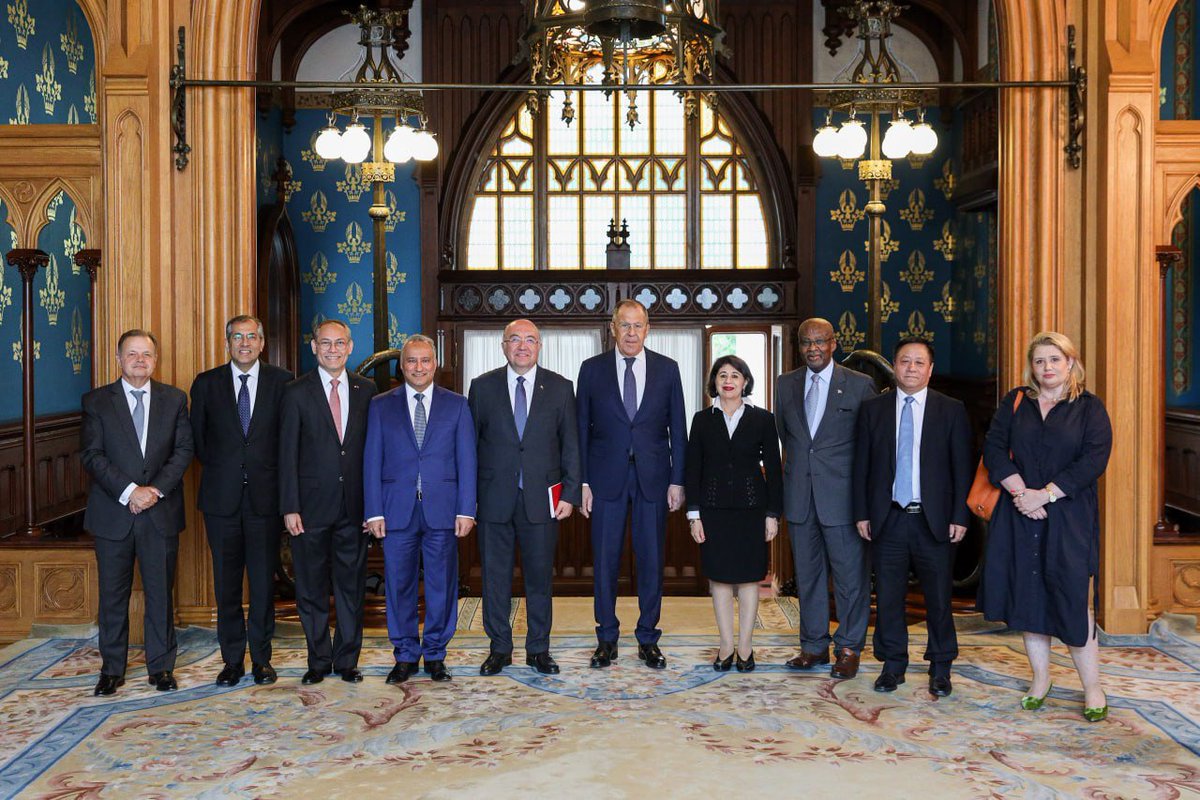 🗓  On June 28, FM Sergey #Lavrov met with the Ambassadors of the #GlobalMajority, members of the #G20.

❌ Destructive impact of illegitimate sanctions on international development prospects, food & energy security was analysed during the meeting.

🔗 t.me/MFARussia/16414