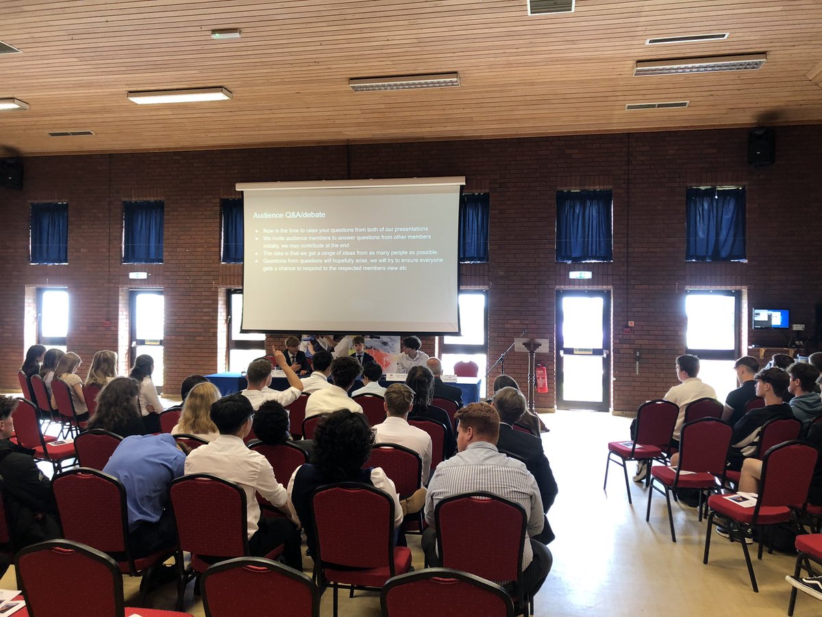 OswestryBusines's tweet photo. Lazar, Joe and Harris leading a PPE society debate, eliciting passionate contributions from our guests from @ShrewsburySch and @shrewsburycollege https://t.co/cm9vTyvMs5