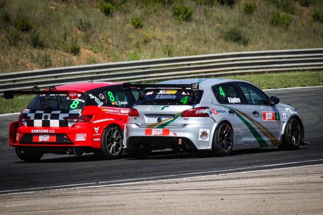 tcrspain's tweet photo. 🔥🔥 TCR CUP SPAIN 🔥🔥

Los pilotos de la #TCRCup nos deleitaron con brillantes luchas con múltiples cambios de posición ⚔️

Destacaron Erik Zabala y Marco Aguilera, ganadores 🥇 de las dos carreras en el @CircuitoNavarra, con una intensa batalla por la victoria 🏆

#TCRSpain https://t.co/ZtYlEB3IFB