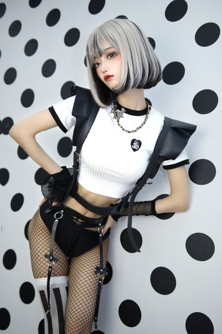 コスプレイヤーしろさきのTwitter画像14