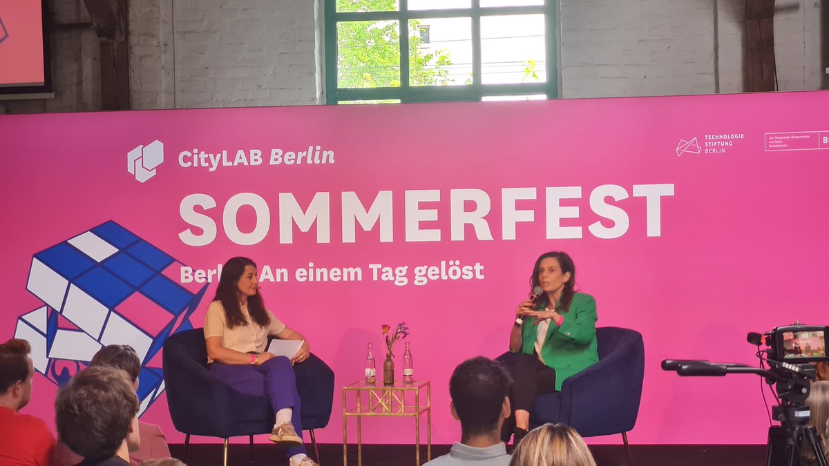 Great conversation on using and governing AI and data for the public good with @francesca_bria and @geralbine at @citylabberlin Sommerfest 2023.