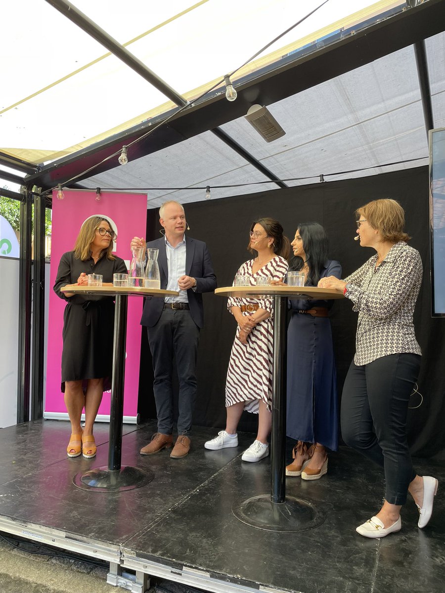 @foretagarnas Erik Östman lyfter vikten av fler #kvinnor som driver företag för svensk ekonomi. ”Vi riskerar att gå miste om viktiga välfärdsbyggare om inte fler kvinnor startar och driver företag”. #4av5jobb