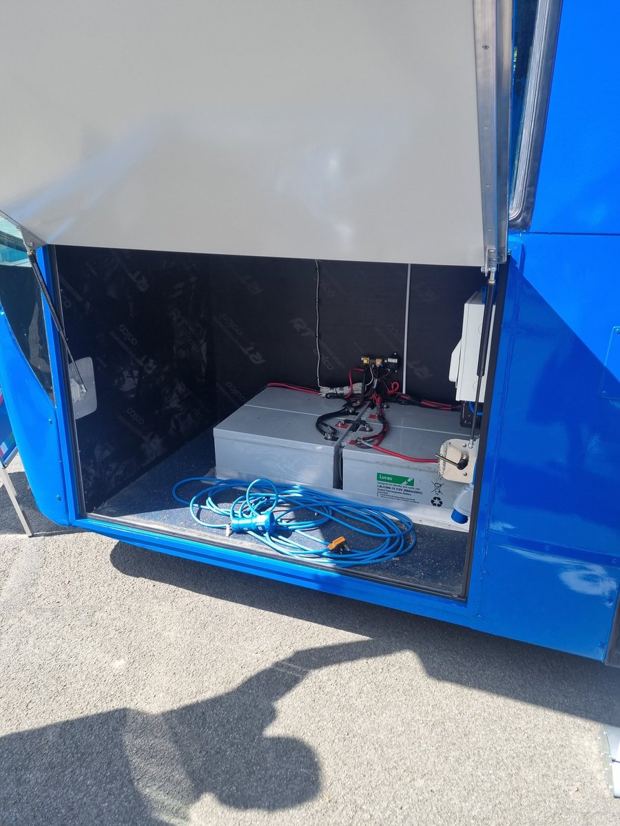 Laura Keast tweet media