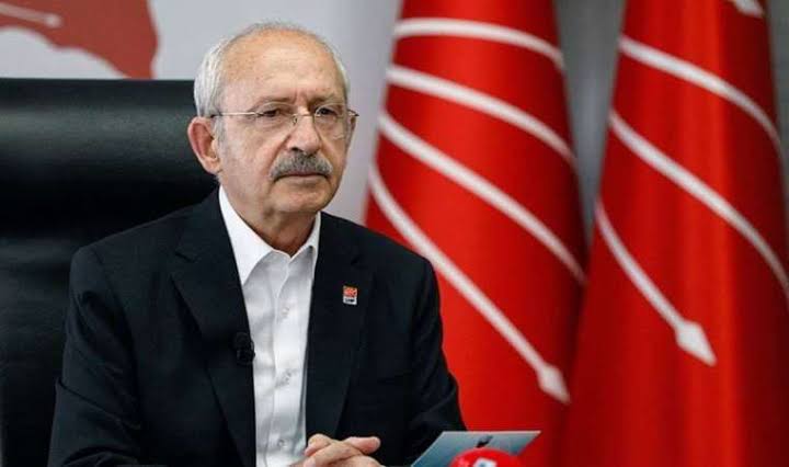 🔥Kemal Kılıçdaroğlu:

Yeşil Sol Parti demokrasiye inanmış, saygı duyduğumuz bir parti.