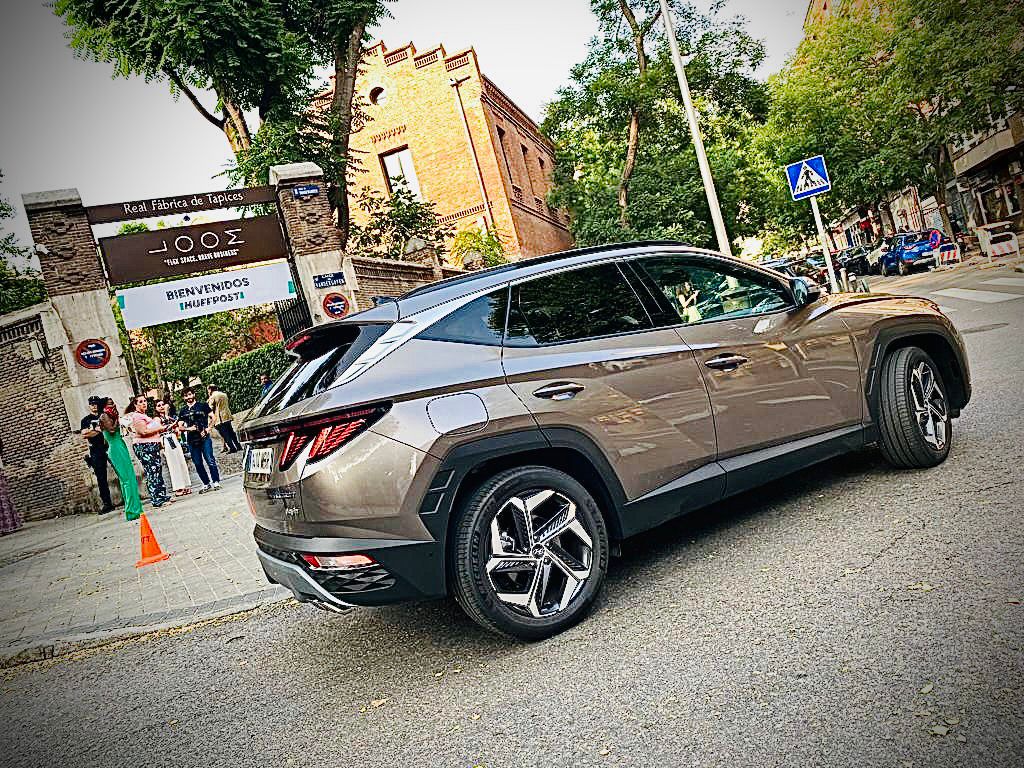 Anoche el #Huffpost celebró en la <a href="/rfabricatapices/">Real Fábrica de Tapices</a> su fiesta por su 11⁰ aniversario. 
Una fiesta en la que <a href="/HyundaiEsp/">Hyundai España</a> fue vehículo oficial del evento.
Y como no podía ser de otra forma (no nos perdemos un sarao 😜) allí estaba el #EquipoVSD. 😊

Gracias por confiar en nosotros.