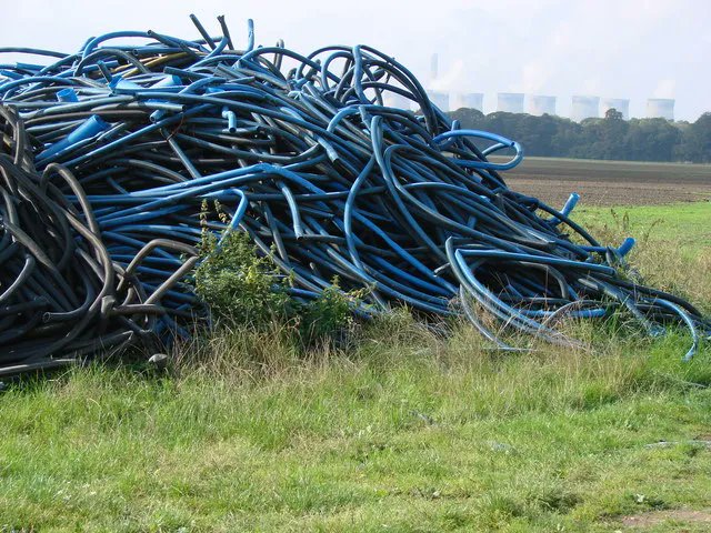 SafePipingMttrs's tweet image. Great summer reading for #PlasticFreeJuly--Our Safe Piping Matters report on safety, health &amp;amp; sustainability issues of #plasticpipe vs. other #plumbing materials buff.ly/3op1KrQ