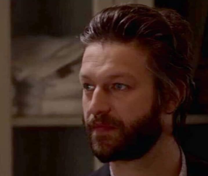 Peter Scanavino in The Blacklist as Christopher Maly/Craig Keen.
With a beautiful beard! 🔥

#The_Blacklist #ChristopherMaly
#CraigKeen
#PeterScanavinoAppreciation 🌹