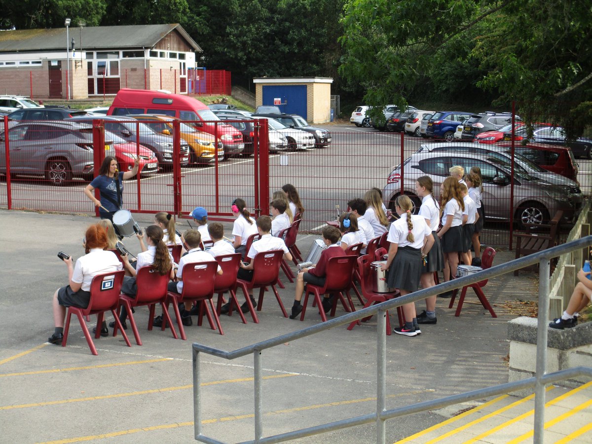 Lockyers_Middle's tweet photo. Yesterday, we opened our doors to the new Year 5’s, who will be starting with us in September. It was so well-attended, with teaching staff on hand to put the children (and parents and carers!) at ease. Our wonderful Samba band played and everyone received a Welcome Goodie Bag! https://t.co/1mJyuPk8G5