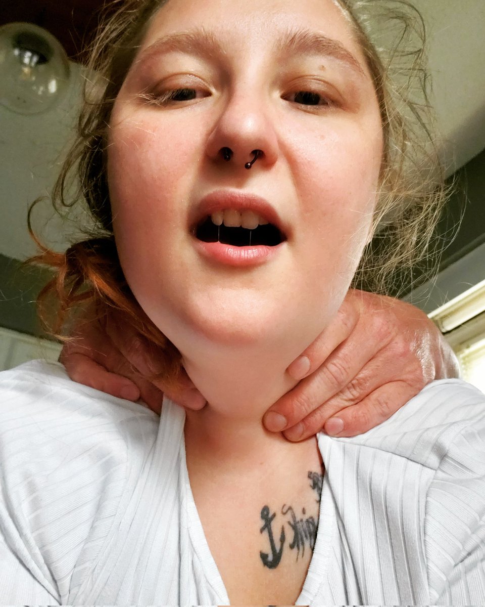 Butterfly_b796's tweet photo. Messy hair don't care when I'm getting bend over 🥰

#bbw #plussize #onlyfans #onlyfansgirl #hot #sexy #bendmeover https://t.co/6SdJYHSJ2u