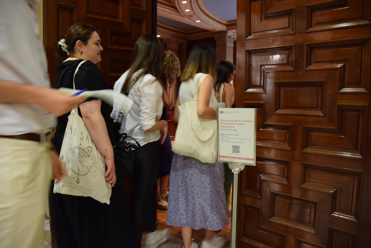 Atenció Primària i a la Comunitat de l'ICS (@primariaicscat) on Twitter photo La Unitat Docent de l'#apicsbcn acomiada els i les residents d’infermeria que s'han format en l'especialitat d'atenció familiar i comunitària entre els anys 2021-2023
Emotiu acte en el qual recordem les experiències i l'aprenentatge d'aquest etapa
#ResidentsICS #ResidentsAPBCN La Unitat Docent de l'#apicsbcn acomiada els i les residents d’infermeria que s'han format en l'especialitat d'atenció familiar i comunitària entre els anys 2021-2023
Emotiu acte en el qual recordem les experiències i l'aprenentatge d'aquest etapa
#ResidentsICS #ResidentsAPBCN